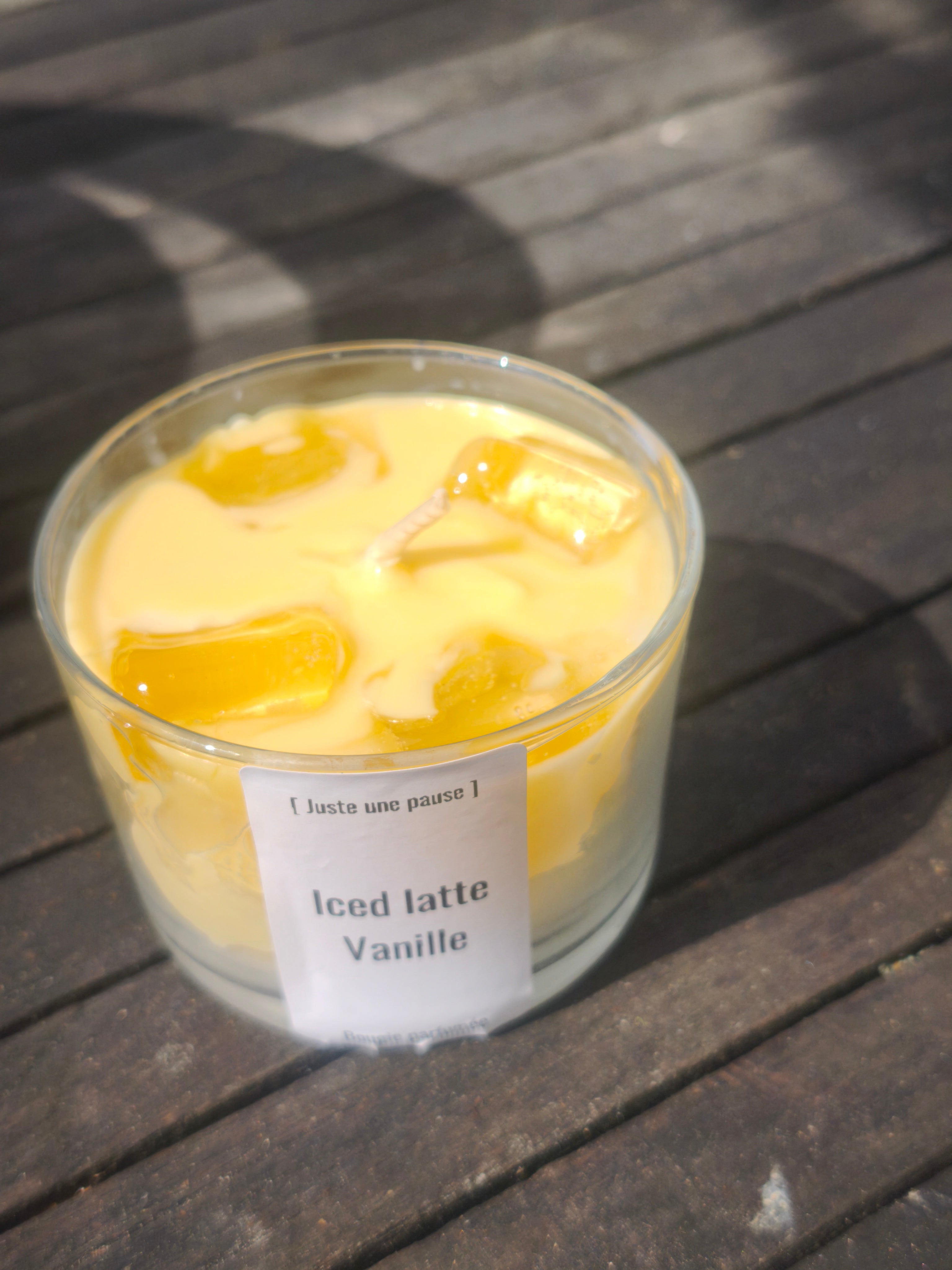 Bougie gourmande imitation boisson vanille 