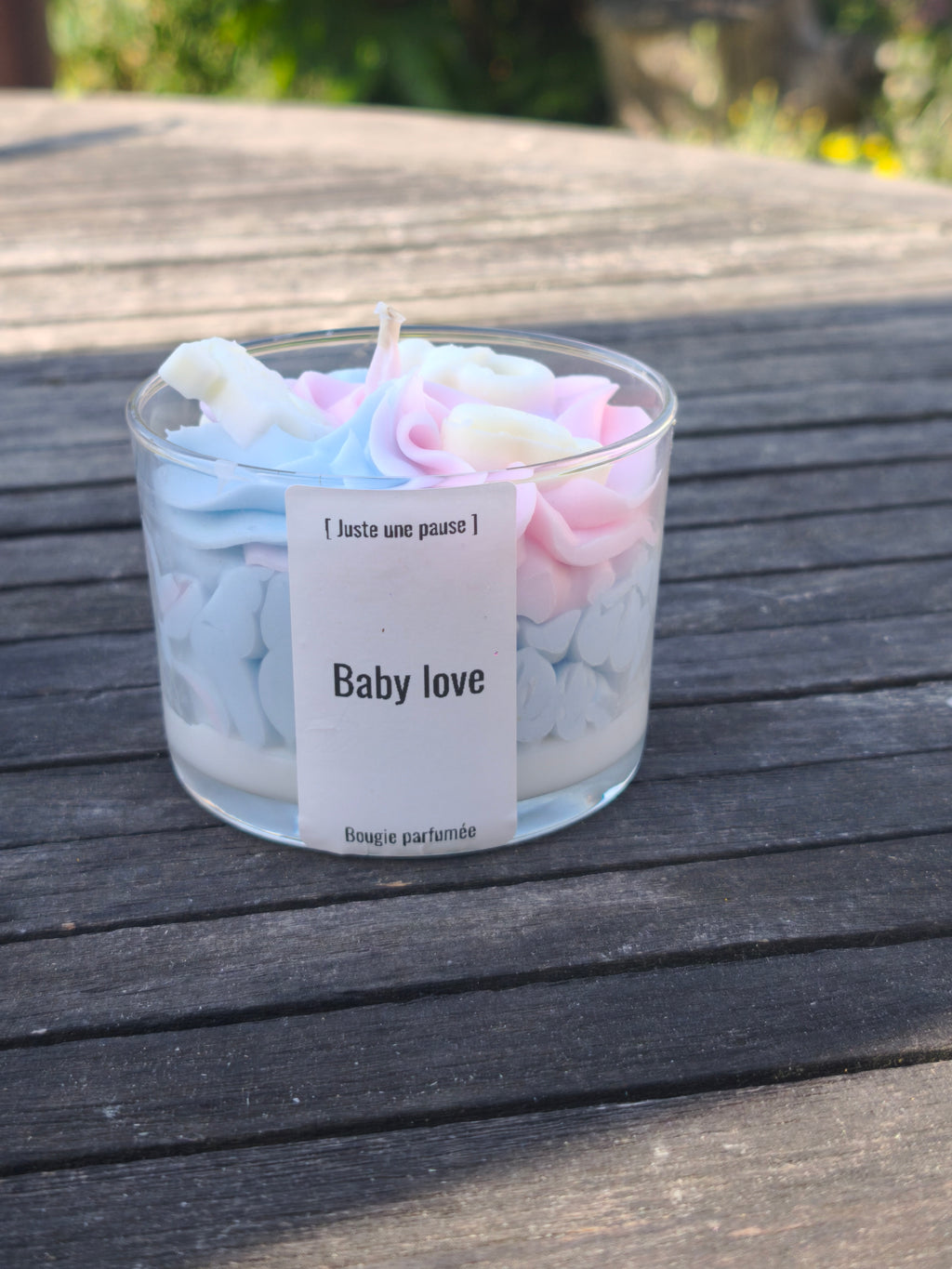 Bougie chantilly baby love